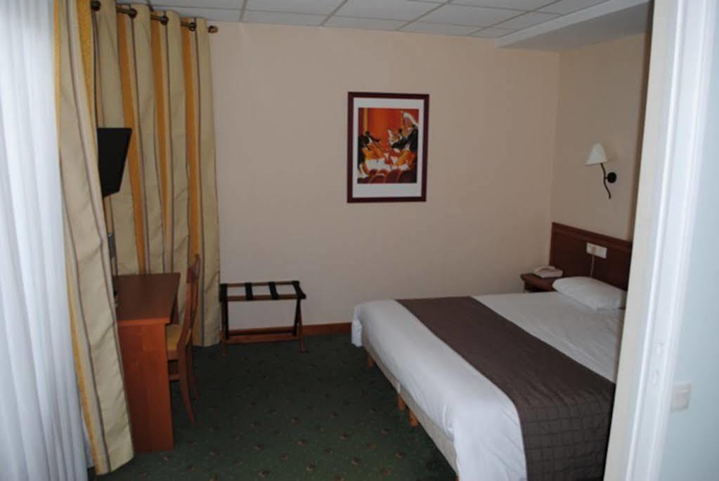 Urban Style Hotel De France 瓦讷 外观 照片